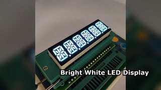 visor branco ultra brilhante com display LED de 7 segmentos